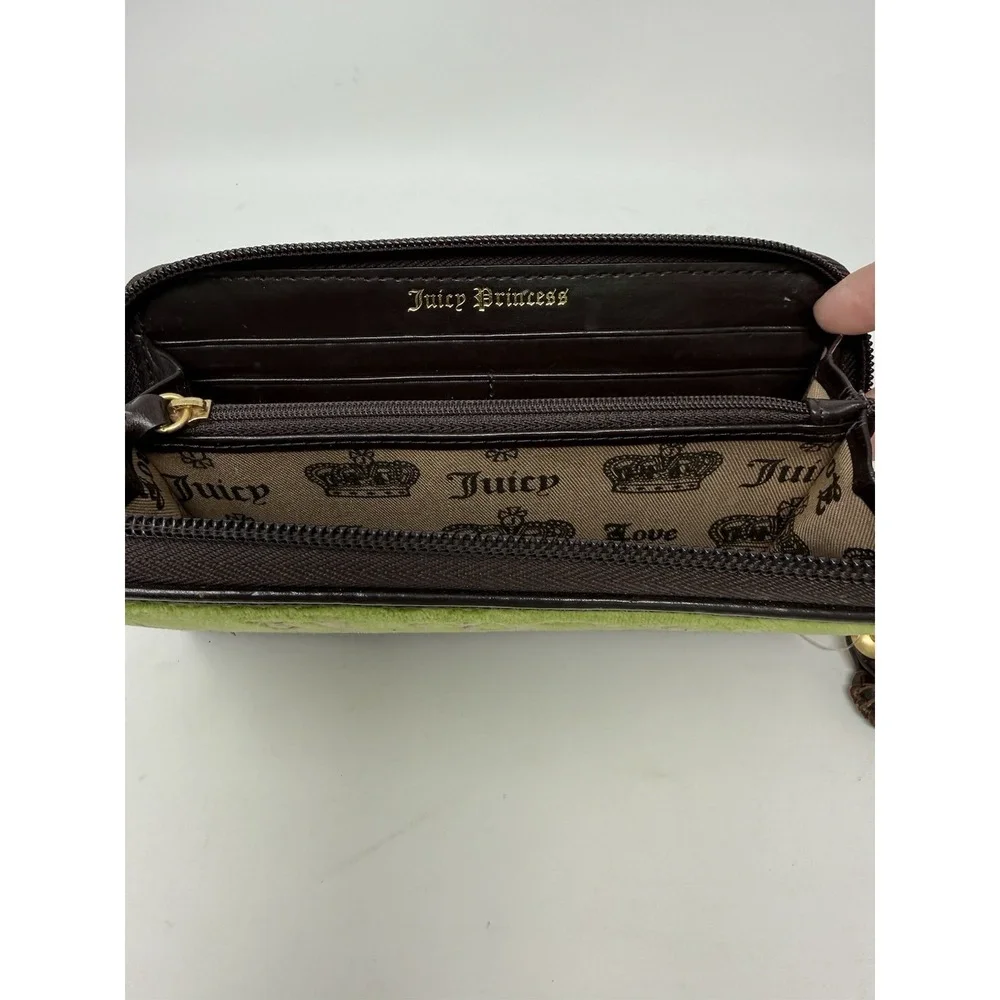 NWT Y2K Juicy Couture Zip Around Velour Wallet Color Green